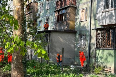 "Я тільки вибігла в коридор — і все посипалося": розповіді одеситів і фото наслідків атаки "Я тільки вибігла в коридор — і все посипалося": розповіді одеситів і фото наслідків атаки
