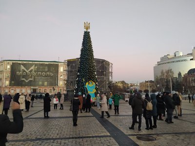 Ялинки незламності: де встановили головний символ різдвяно-новорічних свят Ялинки незламності: де встановили головний символ різдвяно-новорічних свят
