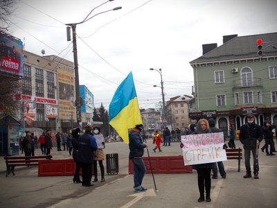 Що означає "гідність" у 2025 році: рівненський історик розповів про уроки Революції 2013-го Що означає "гідність" у 2025 році: рівненський історик розповів про уроки Революції 2013-го