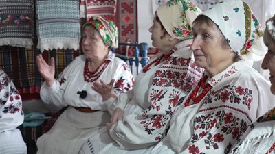 "Це те, чим жили наші діди і прадіди" — жительки Стугівщини на Житомирщині зберігають традиції села "Це те, чим жили наші діди і прадіди" — жительки Стугівщини на Житомирщині зберігають традиції села