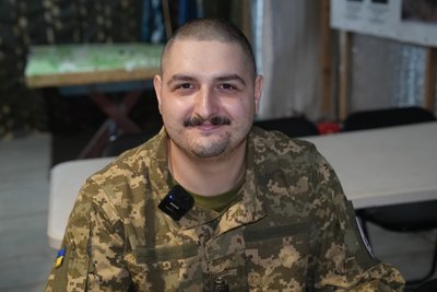 «Українська мова — це сила»: морські піхотинці на Херсонському напрямку написали радіодиктант національної єдності «Українська мова — це сила»: морські піхотинці на Херсонському напрямку написали радіодиктант національної єдності