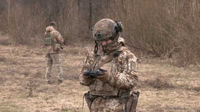 "Можна спати спокійно": як працює мобільно-вогнева група на кордоні Рівненщини з Білоруссю "Можна спати спокійно": як працює мобільно-вогнева група на кордоні Рівненщини з Білоруссю