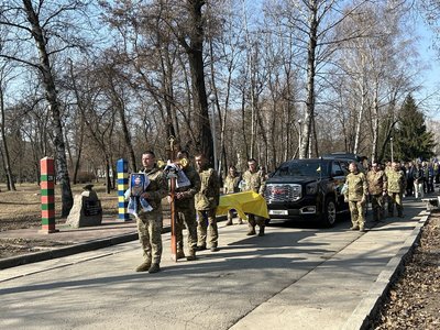 "У нього було стільки планів": на Черкащині поховали двох військових "У нього було стільки планів": на Черкащині поховали двох військових