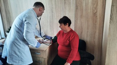 "Є потреба доїзду до людей": у громаді на Кіровоградщині запрацював мобільний офіс надання адмінпослуг "Є потреба доїзду до людей": у громаді на Кіровоградщині запрацював мобільний офіс надання адмінпослуг