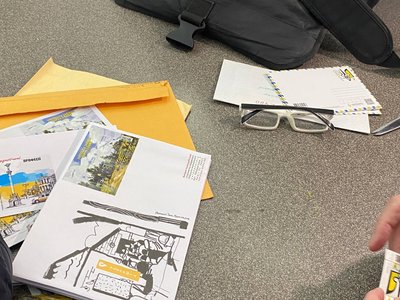 «УКРПОШТА» ВИПУСКАЄ НОВУ МАРКУ, ПРИСВЯЧЕНУ РОБОТІ ПОШТОВИКІВ ПІД ЧАС ВІЙНИ