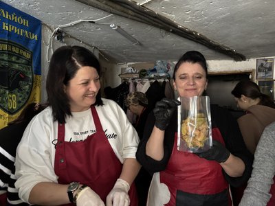 Кожного другого тижня: як на Хустщині готують їжу для військових Кожного другого тижня: як на Хустщині готують їжу для військових