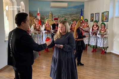 В Одесі грузинська громада відзначила День рідної мови та вшанувала пам’ять загиблого воїна Бачо Бебії В Одесі грузинська громада відзначила День рідної мови та вшанувала пам’ять загиблого воїна Бачо Бебії