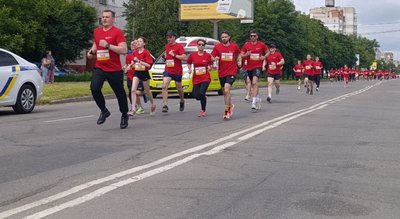 Дві сотні людей взяли участь у забігу, присвяченому Всесвітньому дню донора крові Дві сотні людей взяли участь у забігу, присвяченому Всесвітньому дню донора крові