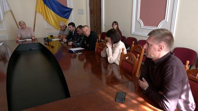 Дитяча стоматполіклініка у Чернігові: зберігати її для відновлення чи законсервувати Дитяча стоматполіклініка у Чернігові: зберігати її для відновлення чи законсервувати