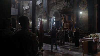 У Львові попрощалися з воїнами Наталією Депою, Денисом Гузнером та Орестом Смиком У Львові попрощалися з воїнами Наталією Депою, Денисом Гузнером та Орестом Смиком
