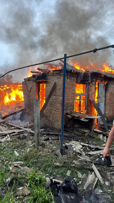 Горить будинок у Малоданилівській громаді Горить будинок у Малоданилівській громаді