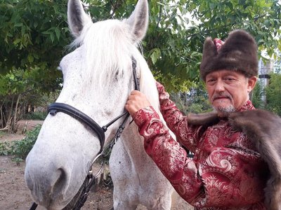 Фото Володимира із конем Фото Володимира із конем