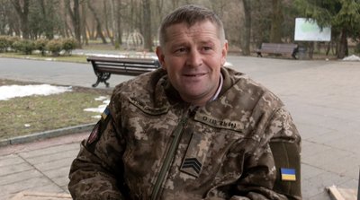 Ветеран таксі: у Луцьку запрацювало безплатне таксі для бійців з пораненнями Ветеран таксі: у Луцьку запрацювало безплатне таксі для бійців з пораненнями