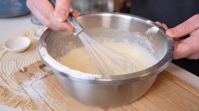 Має два секретні інгредієнти. Млинці до Масляної від шеф-кухара з Дніпра Дмитра Горбачова Має два секретні інгредієнти. Млинці до Масляної від шеф-кухара з Дніпра Дмитра Горбачова