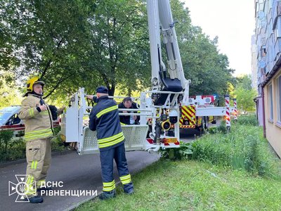Одна людина попередньо загинула під час пожежі в багатоповерхівці Рівного — поліція Одна людина попередньо загинула під час пожежі в багатоповерхівці Рівного — поліція