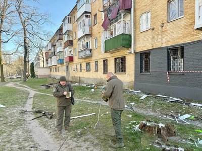 Екологи фіксують наслідки удару дрону по будинку на Житомирщині Екологи фіксують наслідки удару дрону по будинку на Житомирщині