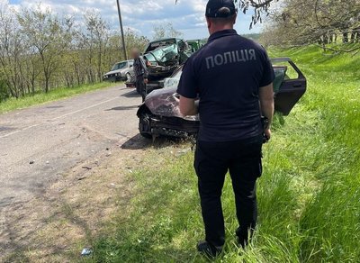 Четверо дорослих та двоє дітей у лікарні: на Одещині зіштовхнулися дві автівки Четверо дорослих та двоє дітей у лікарні: на Одещині зіштовхнулися дві автівки