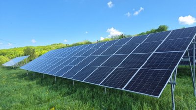 Сонячні станції, комунальне підприємство з обробітку зелемель поля та власна бруківка: як живе Путивльська громада Сонячні станції, комунальне підприємство з обробітку зелемель поля та власна бруківка: як живе Путивльська громада