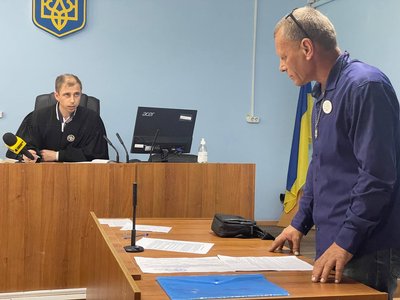 Жителя Сумщини судять за виготовлення зброї Жителя Сумщини судять за виготовлення зброї