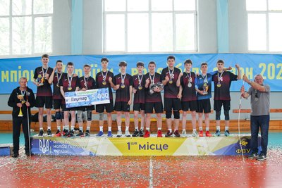 тернопільська кдюсш №1 перемогла на чемпіонаті україни з волейболу, дитяча ліга, тернопіль