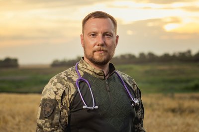Пише вірші в перервах між евакуацією: інтерв’ю з начальником медслужби 108 бригади ТрО Миколою Мельником Пише вірші в перервах між евакуацією: інтерв’ю з начальником медслужби 108 бригади ТрО Миколою Мельником