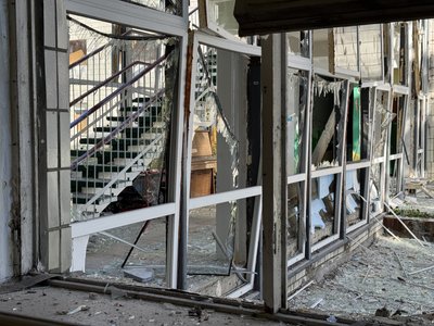 Армія РФ вдруге пошкодила школу та будинки у Сумах Армія РФ вдруге пошкодила школу та будинки у Сумах