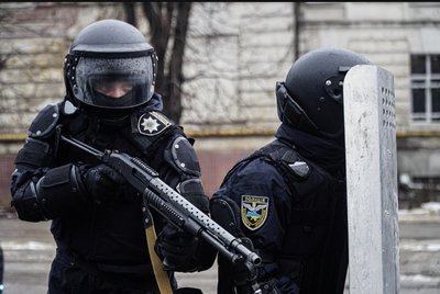 Поліцейський Денис Лозовий з Харкова Поліцейський Денис Лозовий з Харкова