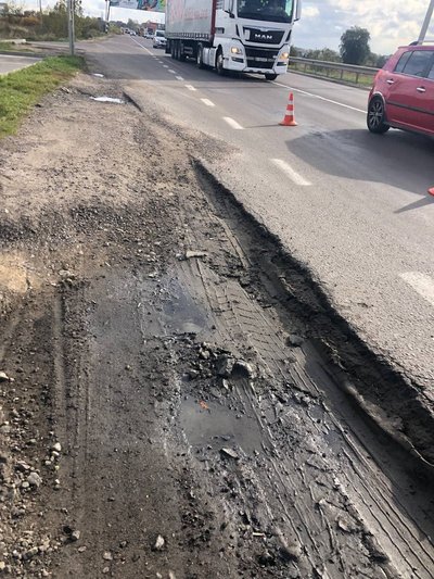 На Львівщині Патрульна поліція перевірила стан доріг На Львівщині Патрульна поліція перевірила стан доріг