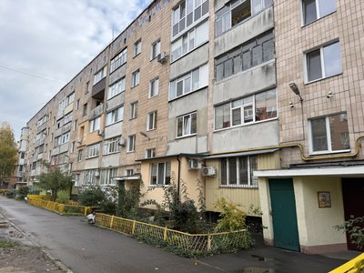 "Пляшку гарячої води ставлю у ноги": як полтавці гріються у домівках без опалення "Пляшку гарячої води ставлю у ноги": як полтавці гріються у домівках без опалення