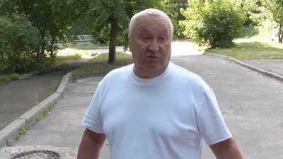 "Будинок захитався — і почалася істерика!": жителі Чернігова розповіли про наслідки атаки РФ по адмінбудівлі "Будинок захитався — і почалася істерика!": жителі Чернігова розповіли про наслідки атаки РФ по адмінбудівлі