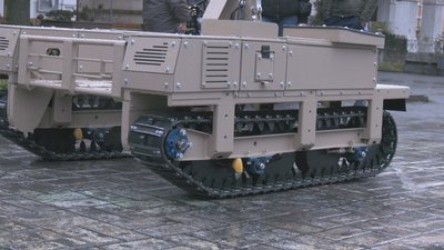 З кришечок — у допомогу фронту: вінничани придбали "ТерМіт" для бійців "Азову" З кришечок — у допомогу фронту: вінничани придбали "ТерМіт" для бійців "Азову"