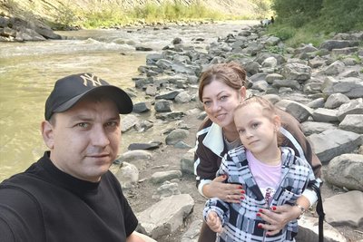 Тетяна Безпальчук з Житомирщини після загибелі на війні чоловіка продовжила їхню спільну справу Тетяна Безпальчук з Житомирщини після загибелі на війні чоловіка продовжила їхню спільну справу