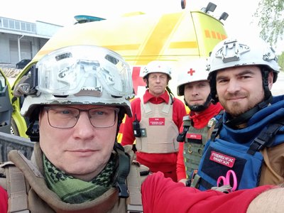 "Коли людина гине від обстрілів, це дуже страшно". Інтерв'ю з херсонським волонтером Товариства Червоного Хреста "Коли людина гине від обстрілів, це дуже страшно". Інтерв'ю з херсонським волонтером Товариства Червоного Хреста