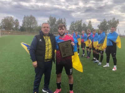 На Сумщині визначились призери чемпіонату області з футболу На Сумщині визначились призери чемпіонату області з футболу