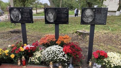 Борсуківська громада, меморіальні дошки Борсуківська громада, меморіальні дошки
