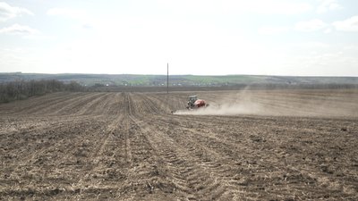 На Вінниччині планують засіяти майже 400 тисяч гектарів кукурудзою На Вінниччині планують засіяти майже 400 тисяч гектарів кукурудзою