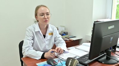 "Я звернулася, бо є новоутворення": як перевіряли родимкі у День діагностики меланоми у Рівному