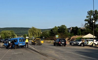 ДТП на об'їзній біля Ужгорода: загинула жінка, двох людей госпіталізували ДТП на об'їзній біля Ужгорода: загинула жінка, двох людей госпіталізували