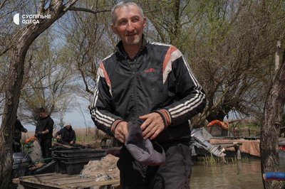 "Чоловіки воюють, на воду виходять жінки": як змінилася рибалка у Вилковому під час війни