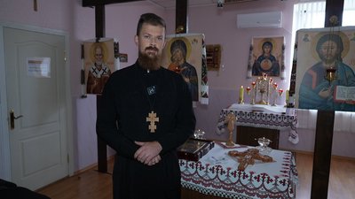 На Вінниччині священник проводить безкоштовні майстер-класи з іконопису На Вінниччині священник проводить безкоштовні майстер-класи з іконопису