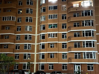 Армія РФ знову атакувала Одесу дронами: пошкоджені будинки та автомобілі Армія РФ знову атакувала Одесу дронами: пошкоджені будинки та автомобілі