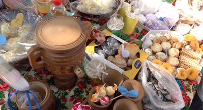 Продавали смаколики та збирали гроші на ЗСУ: у черкаській школі відбувся ярмарок Продавали смаколики та збирали гроші на ЗСУ: у черкаській школі відбувся ярмарок