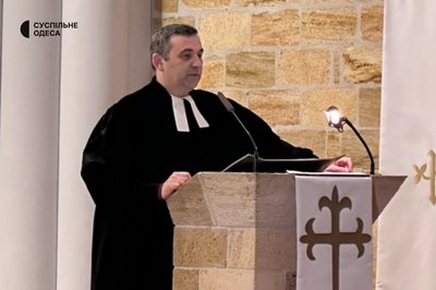 В Одесі відкрили виставку "Кров життя" для підтримки донорства крові В Одесі відкрили виставку "Кров життя" для підтримки донорства крові