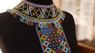Відчувають захист завдяки прикрасам. Як на Буковині майстрині виготовляють старовинні ґердани та силянки | Жива спадщина