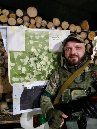 Музикант Ігор Воєвуцький: "Пішов у тероборону і волонтерю, бо хочу бути корисним" Музикант Ігор Воєвуцький: "Пішов у тероборону і волонтерю, бо хочу бути корисним"