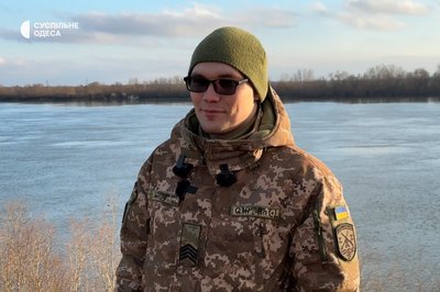 "Важко, боляче, але ми стоїмо": захисник Зміїного про перший день війни, полон і повернення до служби "Важко, боляче, але ми стоїмо": захисник Зміїного про перший день війни, полон і повернення до служби