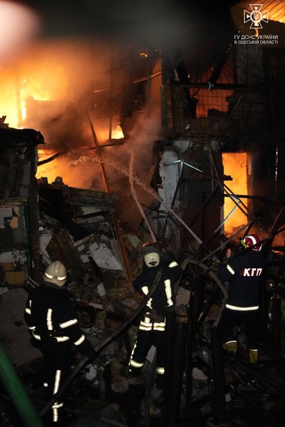 Армія РФ атакувала Одещину: збили 12 "шахедів", є загиблий та поранені