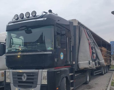 20 кубометрів букових дощок вилучили закарпатські митники на кордоні з Румунією 20 кубометрів букових дощок вилучили закарпатські митники на кордоні з Румунією