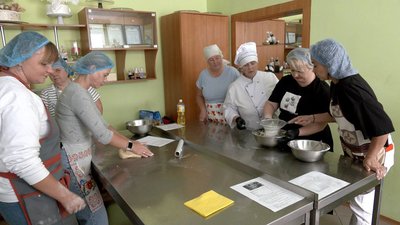 "Гарна нагода навчитися готувати": у Вінниці проводять безплатний курс "Кондитерська справа" "Гарна нагода навчитися готувати": у Вінниці проводять безплатний курс "Кондитерська справа"