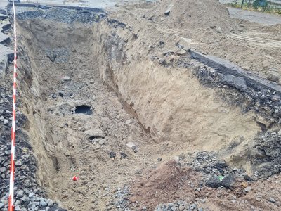 У Житомирі ремонтують ділянку дороги, де вчергове утворилося провалля